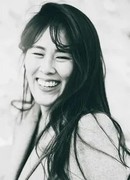 Джун Хёр (June Hur)