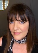 Ким Слэйтер (K.L. Slater)