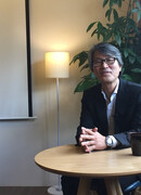 Кёндок Ли ( Lee Kyoung-Deok: 이경덕)