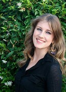 Лора Таласса (Laura Thalassa)