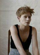 Енню Вал (Jenny Hval)