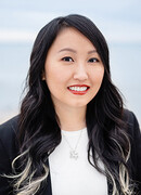 Лори М. Ли (Lori M. Lee)