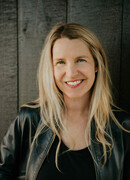 Кей Джей Дель’Антониа (K.J. Dell'Antonia)