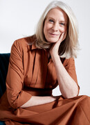 Бонни Гармус (Bonnie Garmus)