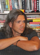 Стивен Грэм Джонс (Stephen Graham Jones)