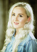 Холли Джексон (Holly Jackson)