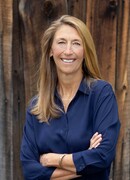 Шелли Рид (Shelley Read)