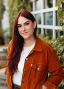 Лиз Томфорд (Liz Tomforde)