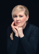 Сара Мурхэд (Sarah Moorhead)