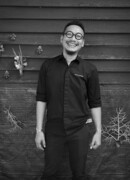 Утхит Хемамун (Uthis Haemamool: อุทิศ เหมะมูล)