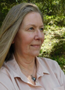 Клэр Ошецки (Claire Oshetsky)