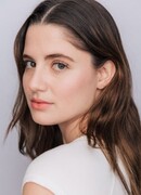 Дейзи Гаррисон (Daisy Garrison)